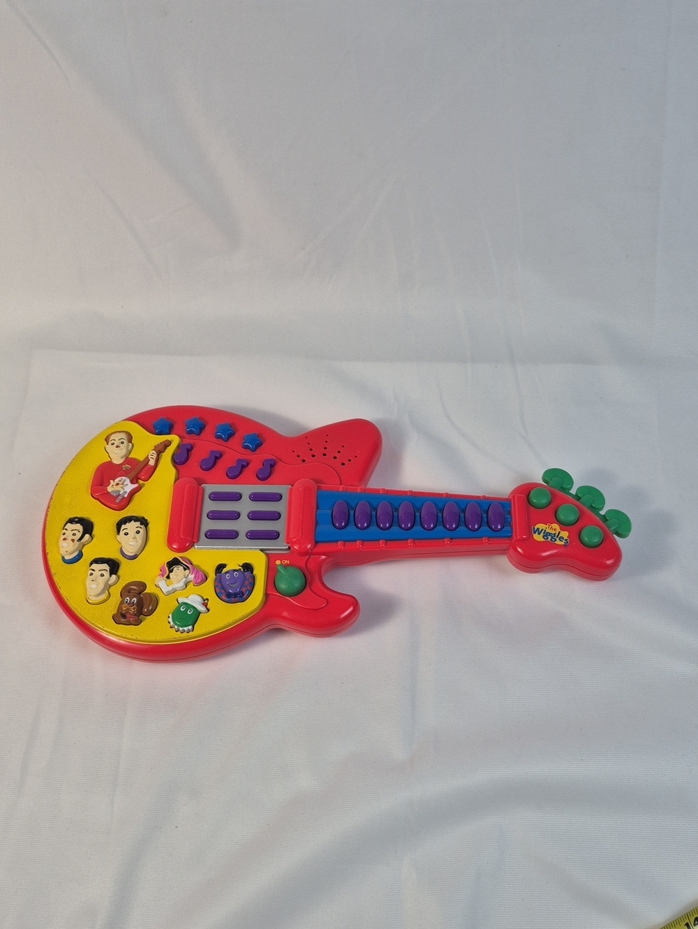 The Wiggles Red Guitar Musical Songs & Sounds Toy 2003 Spin Master
